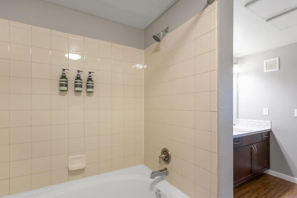 Trendy Place To Stay In Downtown Next To Convention Center Ντάλλας Εξωτερικό φωτογραφία